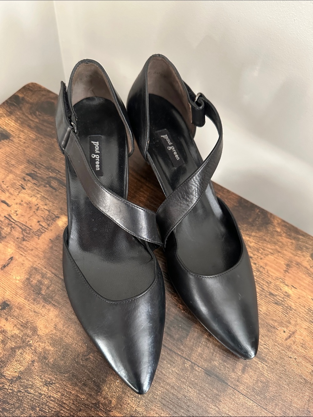 Paul Green Nicki Leather Pumps / Heels
